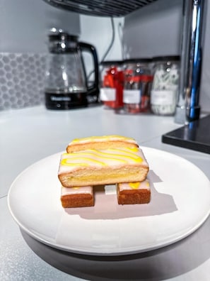 Food and drink - Modern One Bed Apartment Nottingham City Centre Sleeps 4 / Family friendly (nottingham)
