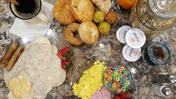 Desayuno continental incluido todos los días