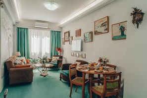Interior - pnoe d'Athènes (Athina)