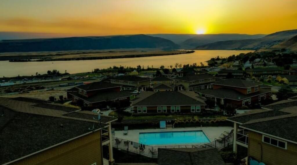 屋外プール、温水プール