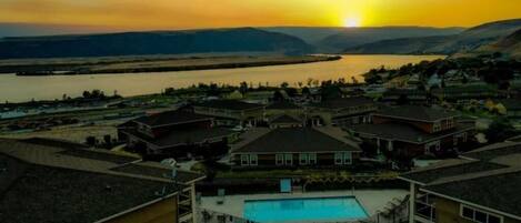 Outdoor pool, a heated pool