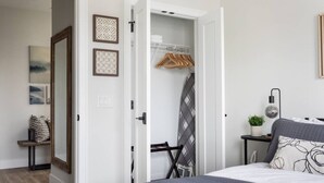 Room - Downtown TC Hygge Condo (Traverse City)