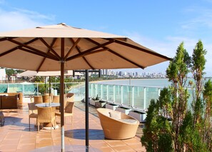 Outdoor pool - Agil blue suites (Cabo Branco João Pessoa)