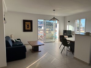 Smart TV - Grand T2 Neuf Dans Résidence de Standing Pour 2 à 4 Personnes (L'Île-Rousse)