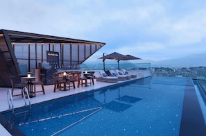 Pool - Hilton Kathmandu (Kathmandu)