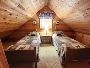 4 slaapkamers, een strijkplank/strijkijzer, reisbedje, gratis wifi