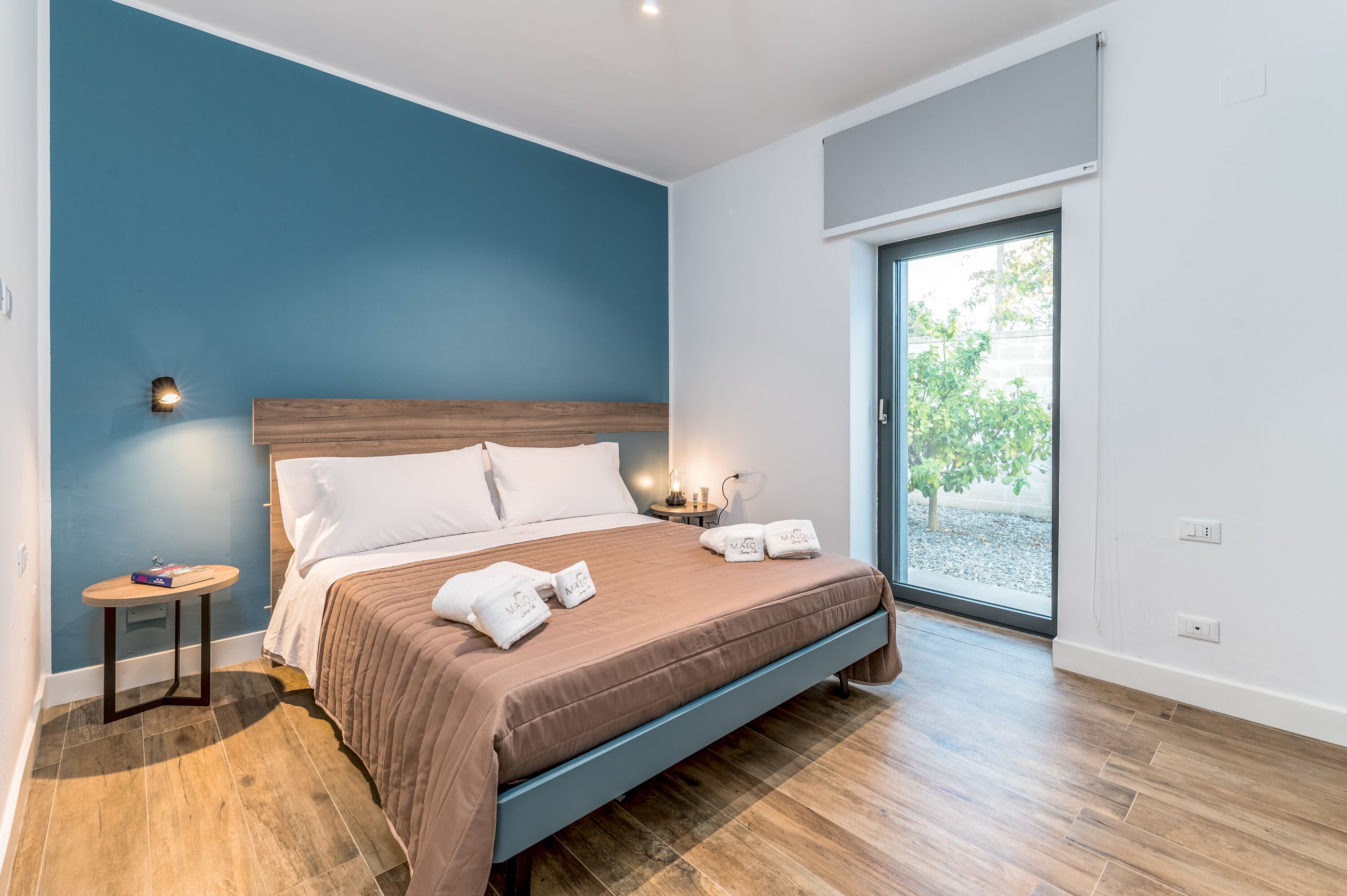 4 camere, una scrivania, ferro/asse da stiro, culla da viaggio