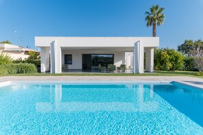 Outdoor pool - Luxury Exclusive Villa with Swimming Pool (Ostuni)