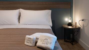 4 Schlafzimmer, Schreibtisch, Bügeleisen/Bügelbrett, Reisekinderbett