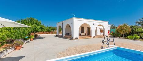 Außenpool (je nach Saison geöffnet)