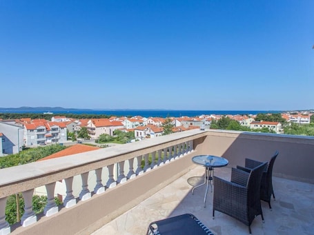 Property grounds. Villa Valentina