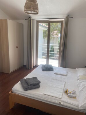 6 bedrooms, free WiFi