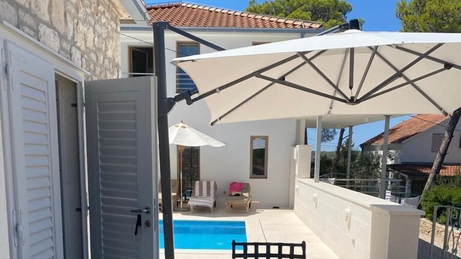 Exclusive Holiday Home Villa Marumare