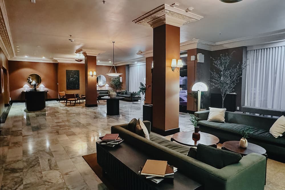 FOUND Hotel Carlton, Nob Hill