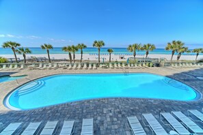 Et oppvarmet basseng