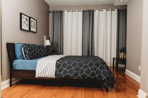 1 bedroom, desk, iron/ironing board, free WiFi