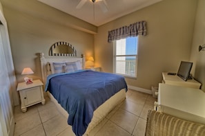 2 bedrooms, iron/ironing board, Internet, bed sheets - Unit 2103: 21st Floor (Panama City Beach)