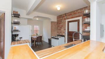 Een magnetron, kruiden