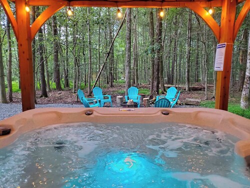 Pocono Chalet Getaway | Pools, Hot Tub, Lakes