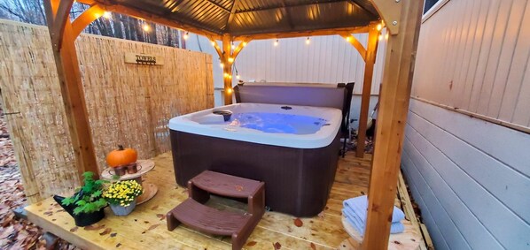 Indoor spa tub - Pocono Chalet Getaway | Pools, Hot Tub, Lakes (Coolbaugh Township)