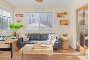 TV, fireplace, books, stereo