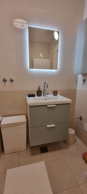 Hårtørrer, håndklæder, Sæbe, Shampoo