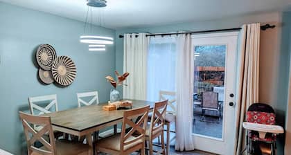 Sky-High Foyer & Spa Retreat