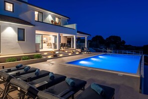 Pool - Holiday Home in Kapelica with Seaview, Terrace, Air condition, WIFI (5207-1) (Labin)