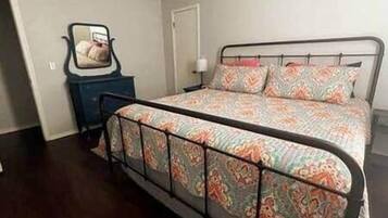 4 sovrum, strykjÀrn/strykbrÀda, wi-fi och sÀngklÀder