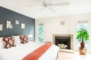 2 soverom, strykejern/-brett, wi-fi og sengetøy