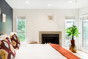 2 chambres, fer et planche à repasser, Wi-Fi, draps fournis