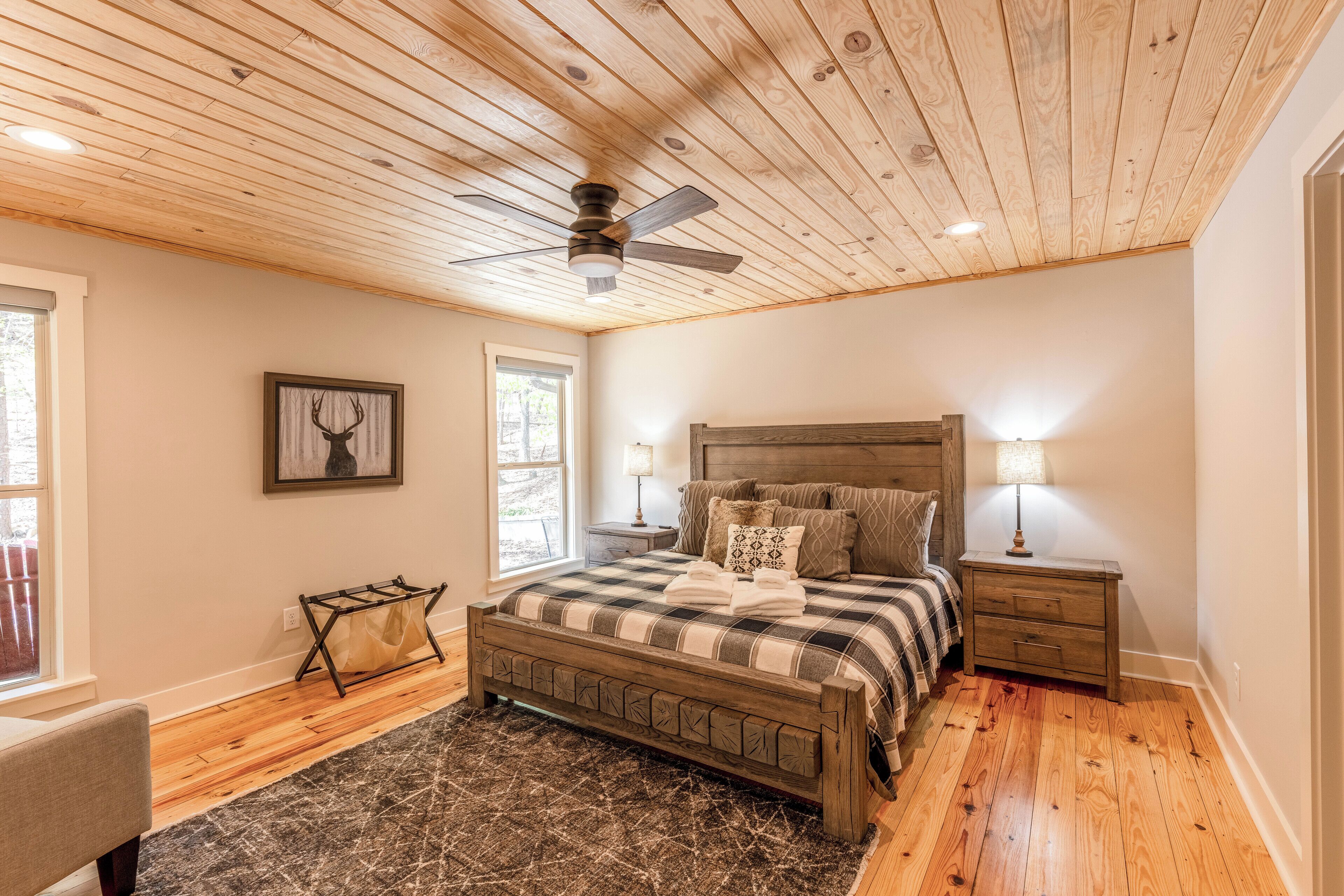 3 bedrooms, iron/ironing board, travel crib, free WiFi