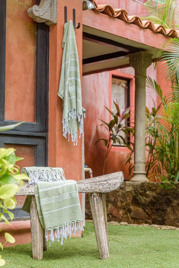 Terrace/patio - Studio across the street from beach, top location (Playa Langosta)