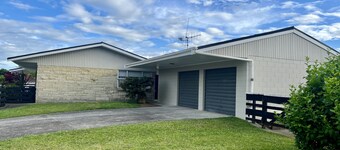 Cosy & Separate, Self-Contained Studio, Garden View ✿ Breakfast & Wi-Fi