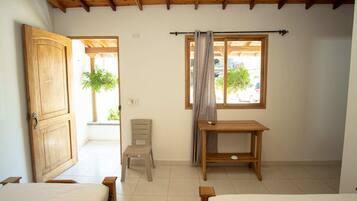 1 habitación, wifi y ropa de cama