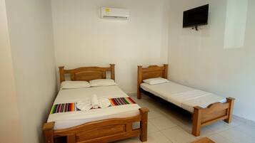 1 habitación, wifi y ropa de cama