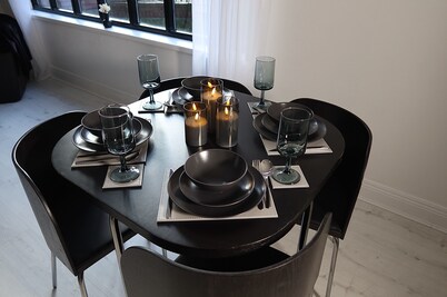 Tyne Quarters Apartment- Newcastle Central Station a short walk away!