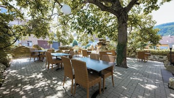 Sun deck
