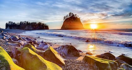 Perfect Tacoma Guest Retreat Near Lake & Downtown!