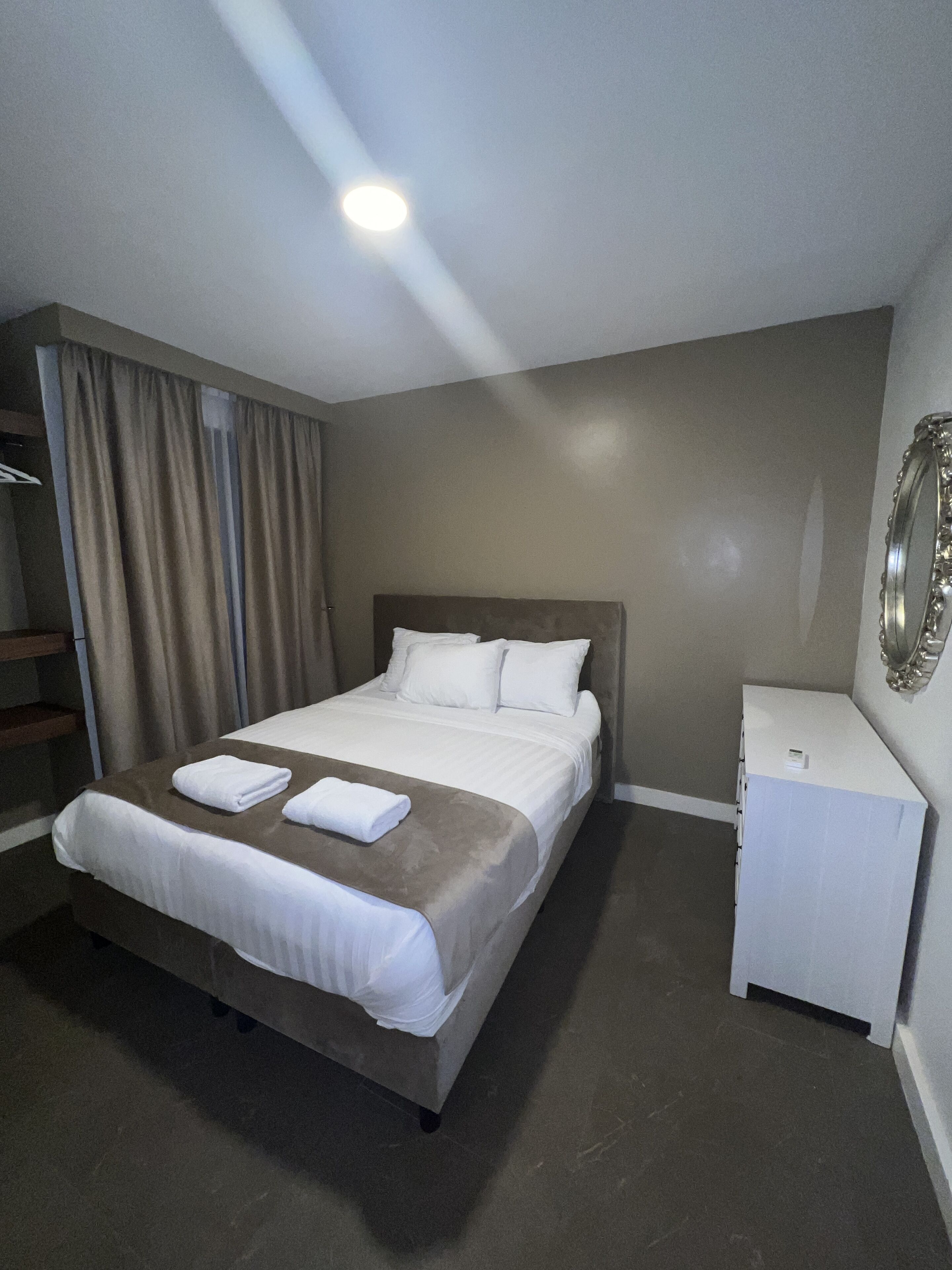 行政公寓 | 熨斗/熨衣板、免費無線上網、床單