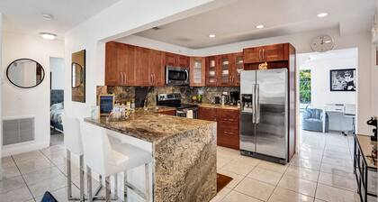 Paradise Villa with Heated Pool and close to Beach