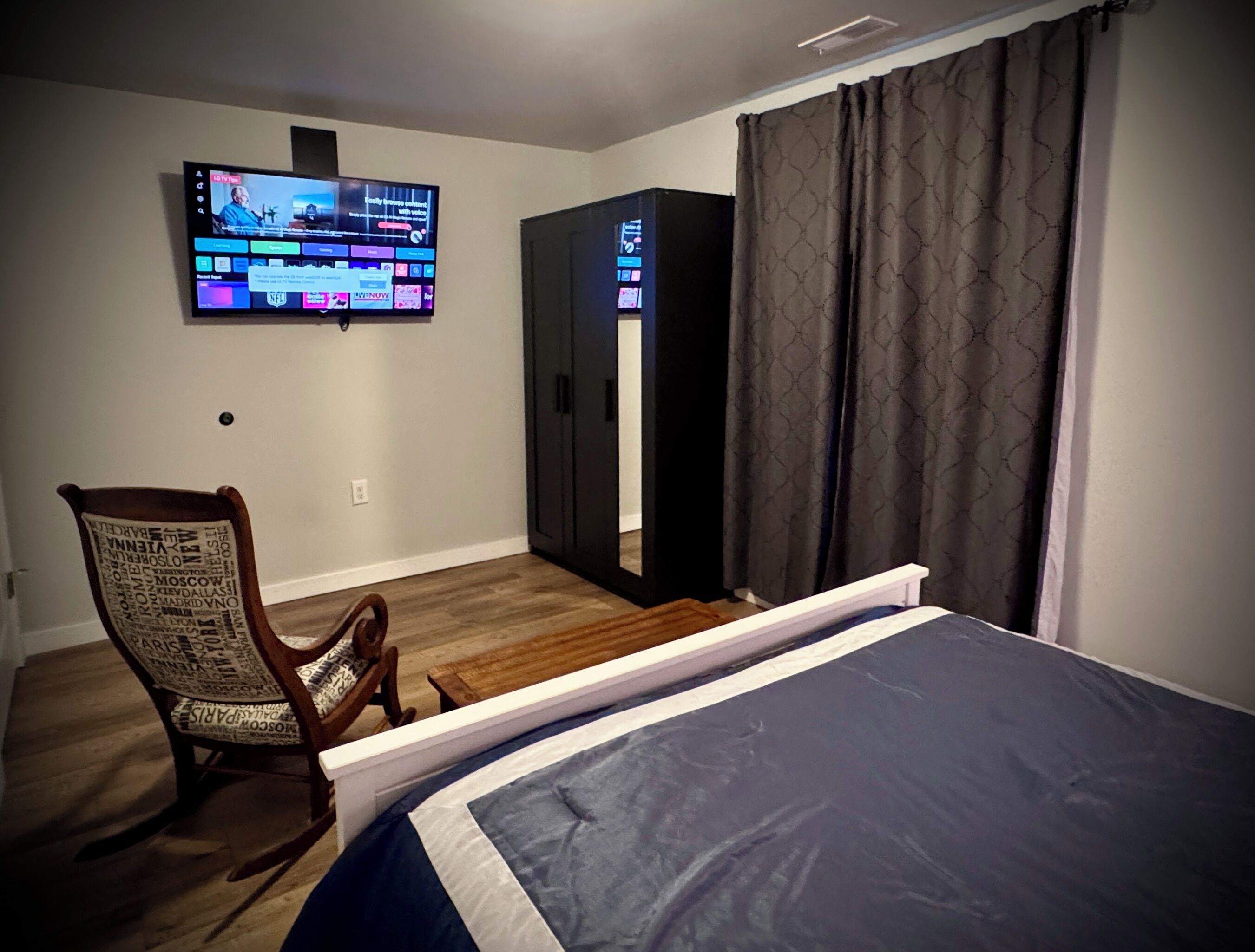 2 bedrooms, desk, iron/ironing board, free WiFi