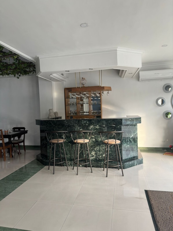 Bar (en la propiedad)