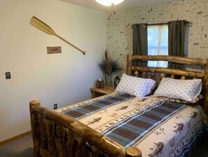 2 habitaciones, escritorio, tabla de planchar con plancha y wifi gratis 