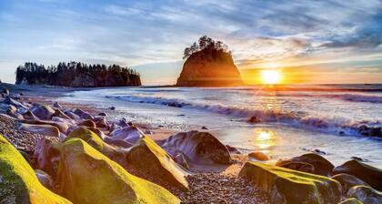 Perfect Private Getaway Near Downtown Tacoma!