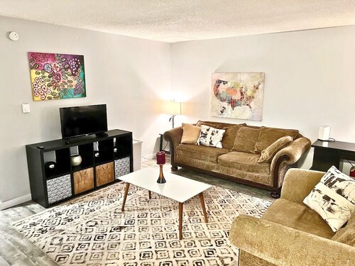 Perfect Private Getaway Near Downtown Tacoma!