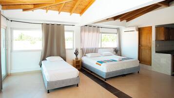1 habitación, wifi y ropa de cama
