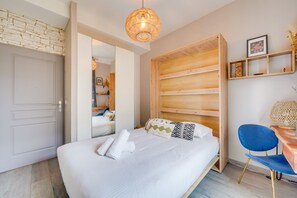 2 quartos, ferros/tábuas de passar roupa, Wi-Fi de cortesia