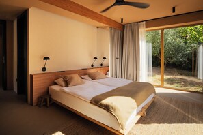 5 bedrooms, iron/ironing board, travel cot, free WiFi