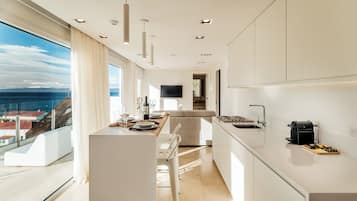 Signature Apartment | Living area